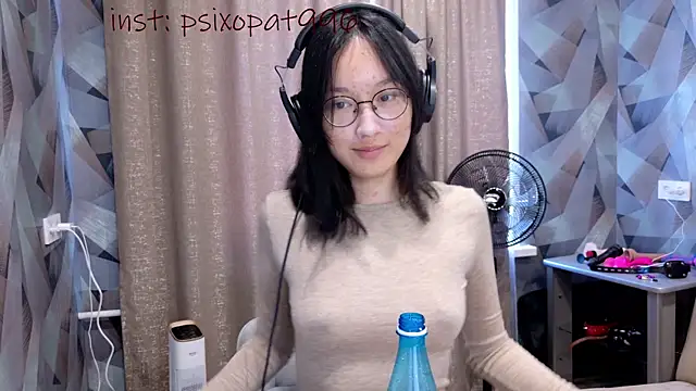 aliiiiiina online show from September 13, 2025, 5:07 am