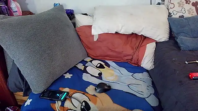 pyrowuff online show from September 23, 2025, 5:05 pm