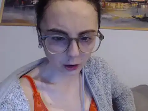 cleophee online show from February 5, 2025, 6:46 am