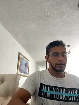 Darkdickhard online show from October 3, 2025, 6:38 pm