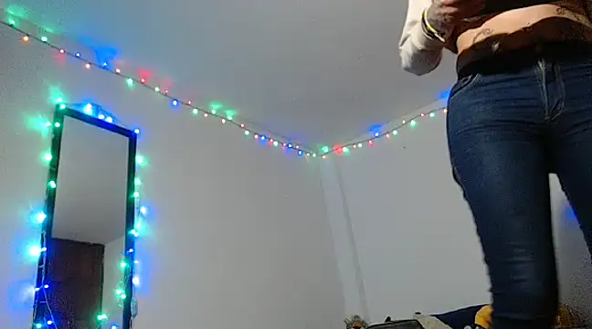 MARIANAWEED online show from March 21, 2025, 1:24 am