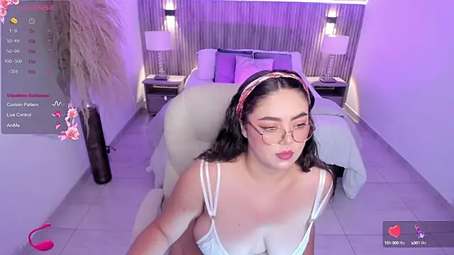 emmy walker online show from September 29, 2025, 11:04 am