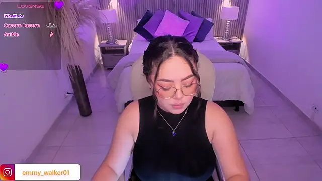 emmy walker online show from November 5, 2025, 11:10 am