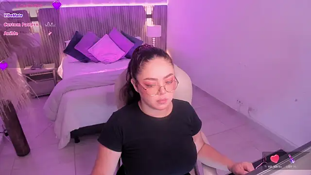 emmy walker online show from November 6, 2025, 11:00 am