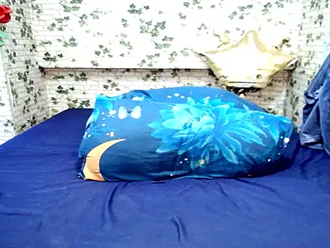 IndianDelia online show from November 3, 2025, 7:42 am