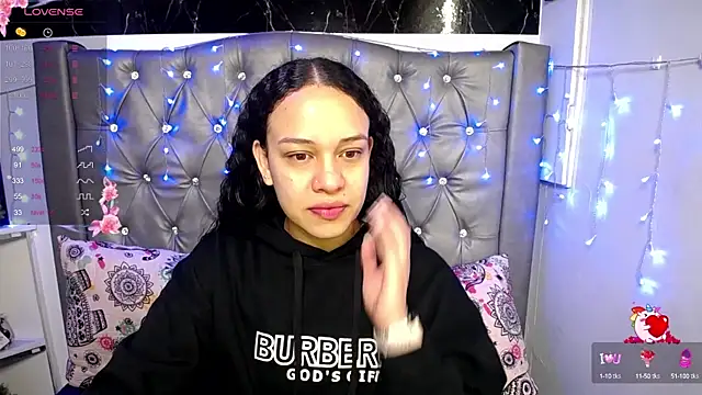 LAILAGUMMY online show from March 21, 2025, 12:06 pm