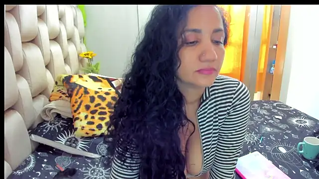 alaskmiller1 online show from February 19, 2025, 6:32 pm