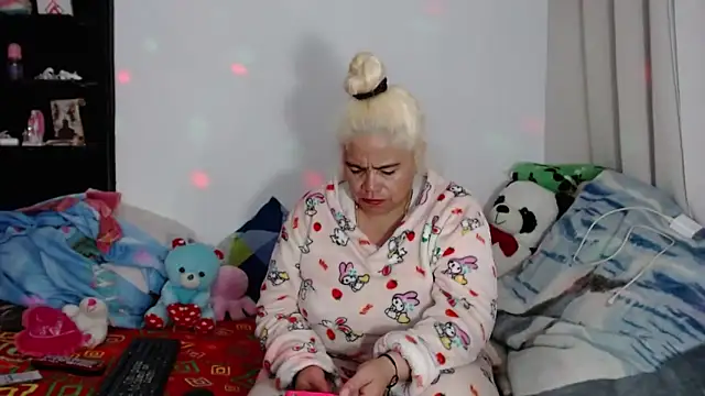 estrellita fugaz16x online show from December 28, 2024, 2:11 am