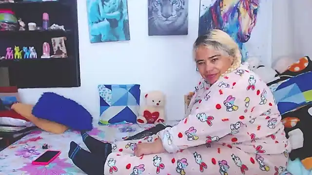 estrellita fugaz16x online show from March 3, 2025, 3:19 am