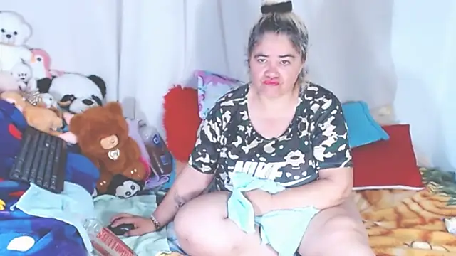 estrellita fugaz16x online show from September 14, 2025, 4:22 am