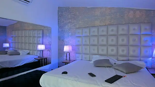 Maddysex  online show from November 26, 2025, 11:44 am