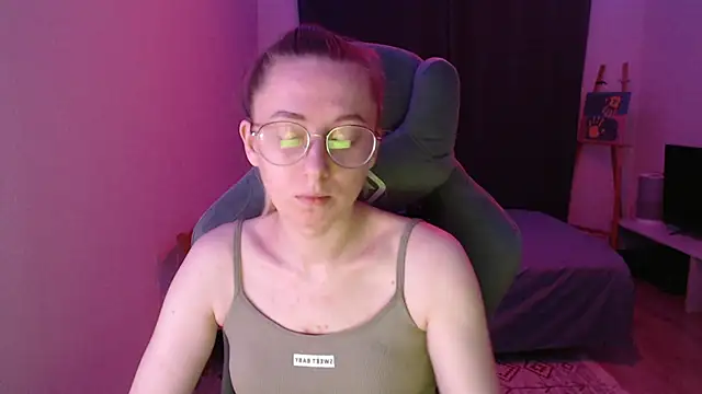 AnabelFrel online show from November 13, 2025, 1:15 am