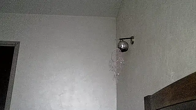 JulianaGold1 online show from April 17, 2026, 4:48 am