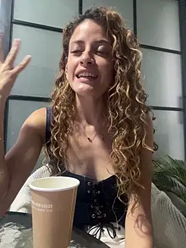 alana15 online show from September 12, 2025, 11:15 pm