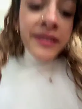 alana15 online show from November 24, 2025, 9:36 pm