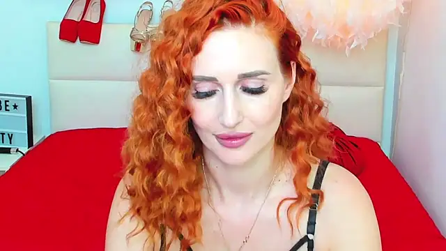 Red Fairy  online show from June 5, 2026, 6:52 am