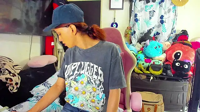 Lawrncesofiets online show from March 22, 2025, 7:31 pm