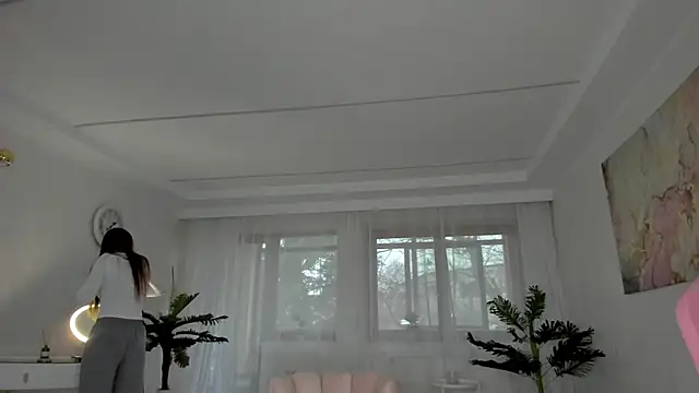 TiffanyHouston  online show from December 21, 2024, 7:35 am