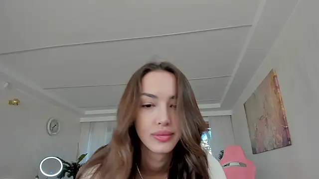 TiffanyHouston  online show from February 10, 2025, 6:42 am