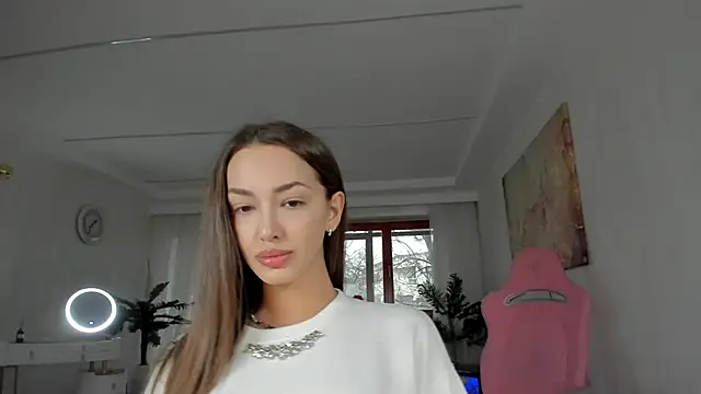 TiffanyHouston  online show from March 2, 2025, 5:44 am