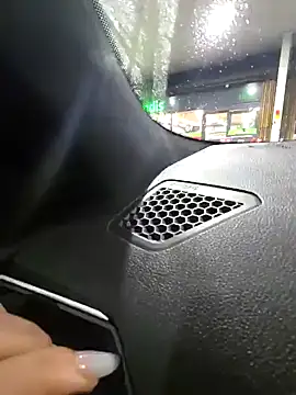 elenaUK online show from January 4, 2025, 7:34 pm