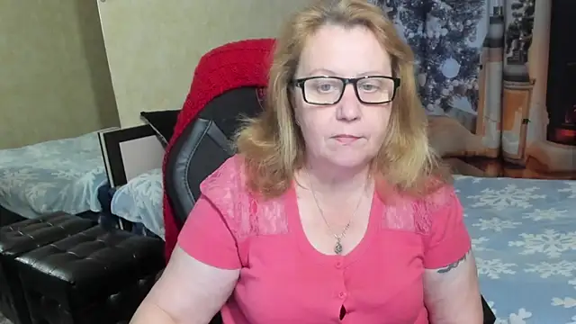 Frau Marta online show from December 19, 2025, 12:45 pm