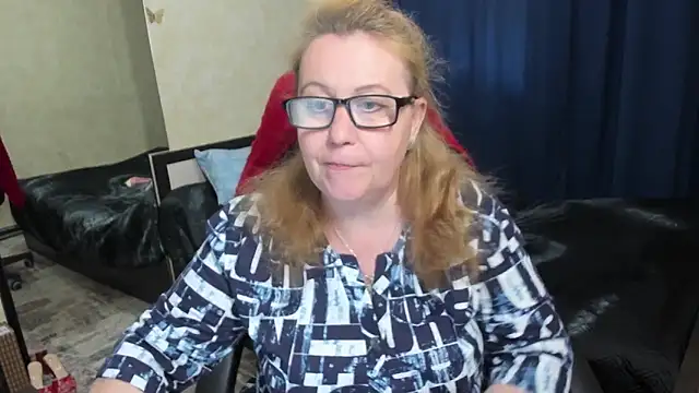 Frau Marta online show from April 17, 2026, 1:03 pm