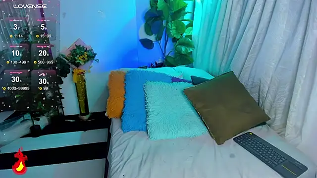 jenndy lockhart online show from March 23, 2025, 2:26 am