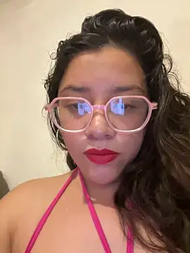 Vivi Kvsh online show from April 4, 2026, 6:00 am