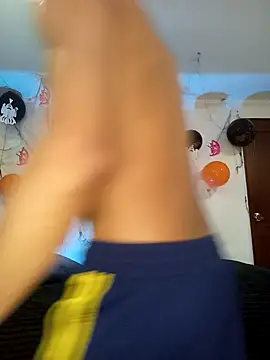 pinedasex777 online show from October 13, 2025, 6:41 pm