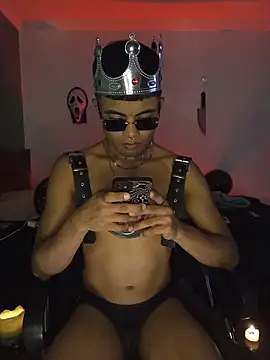 pinedasex777 online show from November 1, 2025, 2:35 am