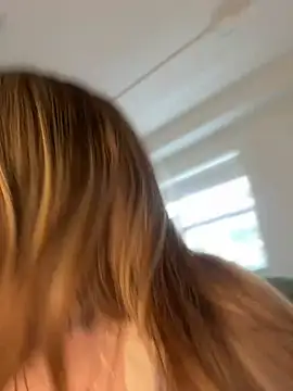 chloetease online show from January 1, 2025, 2:31 pm