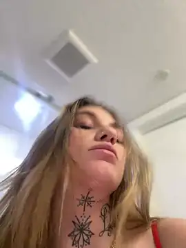 chloetease online show from February 25, 2025, 6:36 am