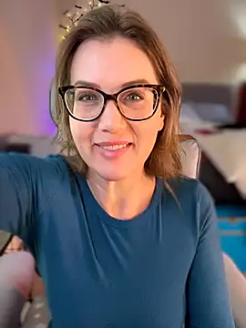 Snapshot of MaiseKnox chatting on July 5, 2026, 4:58 pm MaiseKnox online show from July 5, 2026, 4:58 pm