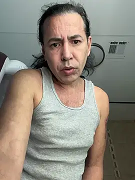 Snapshot of WolfTribe69 chatting on February 6, 2026, 5:38 pm WolfTribe69 online show from February 6, 2026, 5:38 pm