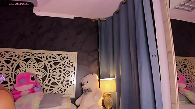 Snapshot of Vivi_prinncess chatting on May 16, 2026, 11:14 pm Vivi prinncess online show from May 16, 2026, 11:14 pm