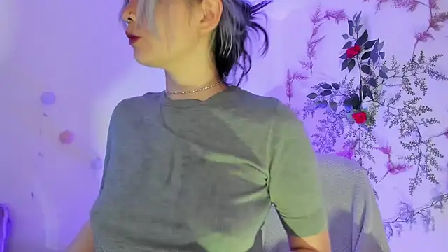 Sammysammy  online show from March 2, 2025, 9:54 pm