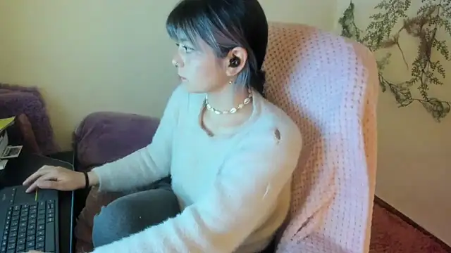 Sammysammy  online show from September 30, 2025, 9:14 am