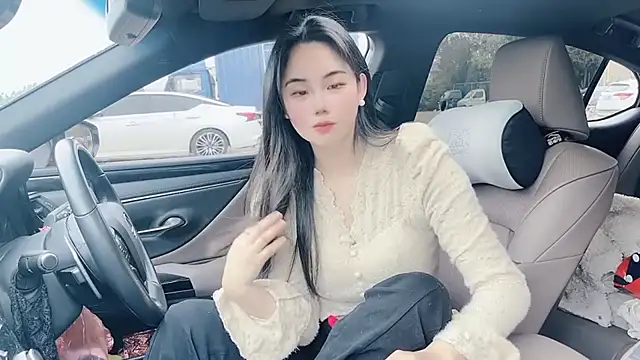 orla2021 online show from February 26, 2025, 5:09 am