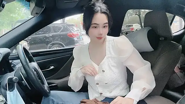 orla2021 online show from March 1, 2025, 11:47 pm