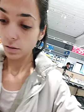 JoLeNe27 online show from September 29, 2025, 6:18 am