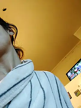 JoLeNe27 online show from October 24, 2025, 5:37 am