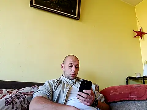 Flakka95 online show from October 16, 2025, 11:22 am