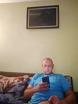 Flakka95 online show from November 1, 2025, 4:14 am