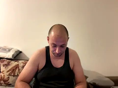 Flakka95 online show from December 14, 2025, 11:42 pm