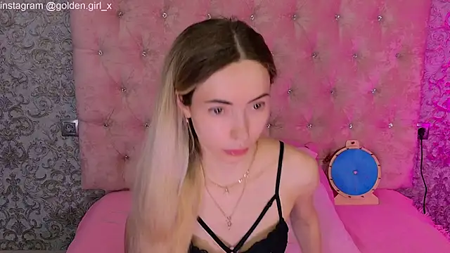 Akilla Queen online show from March 1, 2026, 1:51 am