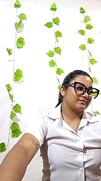 Snapshot of shayna_all chatting on September 11, 2025, 10:32 pm shayna all online show from September 11, 2025, 10:32 pm