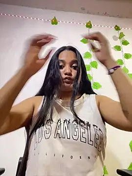 Snapshot of shayna_all chatting on March 27, 2026, 6:51 pm shayna all online show from March 27, 2026, 6:51 pm