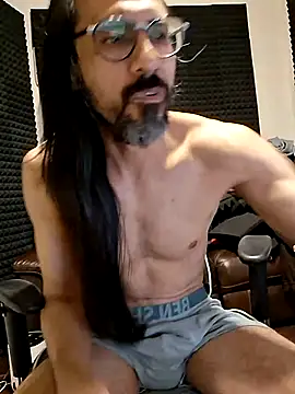 Snapshot of Youreherewithme chatting on May 9, 2026, 10:04 pm Youreherewithme online show from May 9, 2026, 10:04 pm
