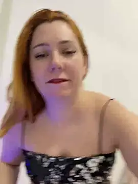 Patriciamoura69 online show from January 7, 2025, 11:56 pm